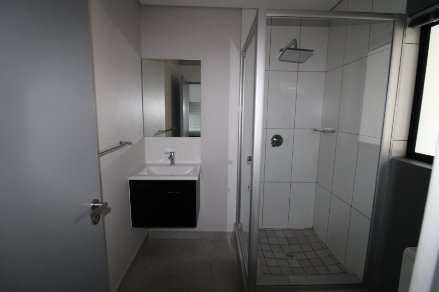 To Let 1 Bedroom Property for Rent in Somerset West Western Cape